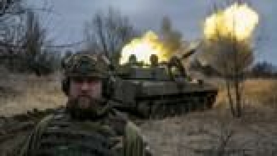 Krigen i Ukraina har utviklet seg til en industriell krig. Nå truer nestleder i det russiske sikkerhetsrådet, Dmitrij Medvedev, igjen med å ta i bruk atomvåpen for å få slutt på krigen. Krigen i Ukraina har utviklet seg til en industriell krig. Nå truer nestleder i det russiske sikkerhetsrådet, Dmitrij Medvedev, igjen med å ta i bruk atomvåpen for å få slutt på krigen. Foto: Iryna Rybakova / AP / NTB