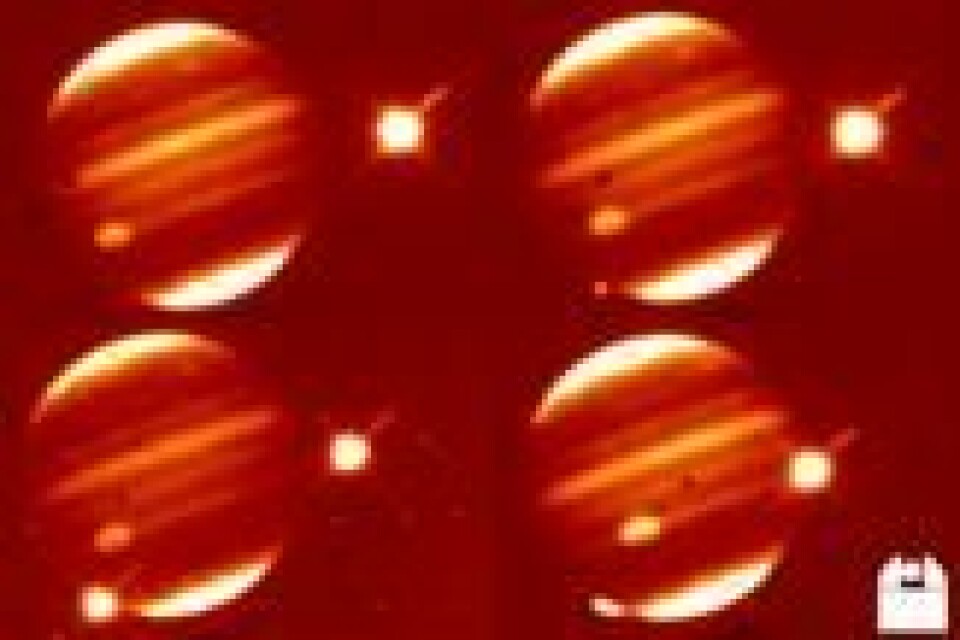 Juli 1994 fór kometen Shoemaker-Levy 9 inn i Jupiter, solsystemets største planet. Juli 1994 fór kometen Shoemaker-Levy 9 inn i Jupiter, solsystemets største planet.