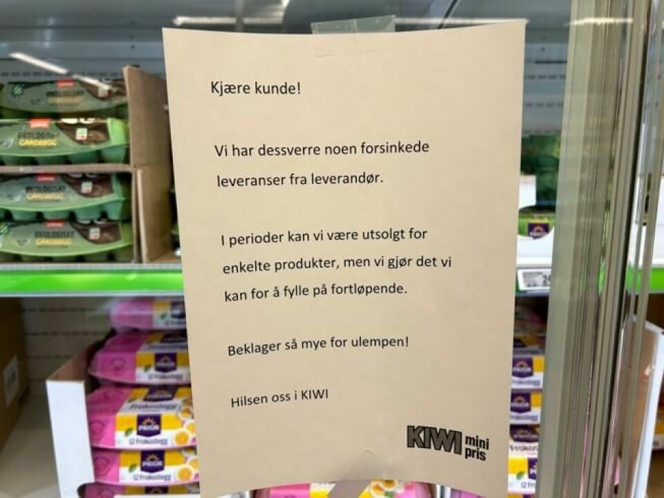 Denne lappen henger utenfor skapet med egg på Kiwi barcode i Oslo sentrum. Denne lappen henger utenfor skapet med egg på Kiwi barcode i Oslo sentrum. Foto: Fredrik Sveen / ABC Nyheter