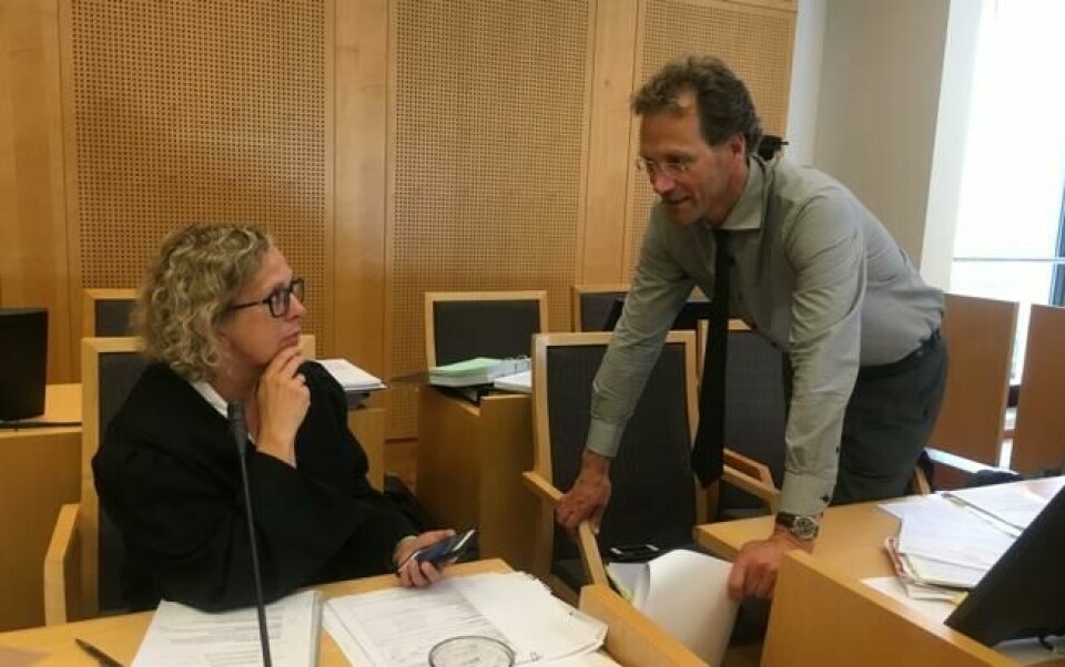 Aktorene Knut Christian Braae-Johannessen og Mona Brandmo i retten onsdag, hvor to svenske og en polsk statsborger står tiltalt for eldretyverier. Aktorene Knut Christian Braae-Johannessen og Mona Brandmo i retten onsdag, hvor to svenske og en polsk statsborger står tiltalt for eldretyverier. Foto: Steffen Zachariassen / ABC Nyheter