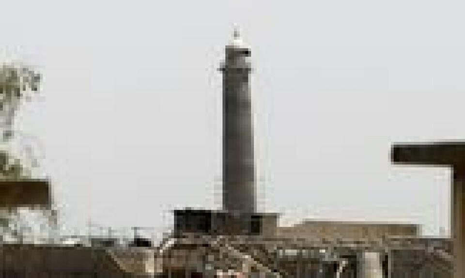 Onsdag sprengte terrororganisasjonen IS den 800 år gamle Al-Nuri-moskeen i Mosul. Den historiske moskeen, med sin berømte skjeve minaret, var et viktig symbol for Mosul. Foto: Reuters / NTB scanpix. Onsdag sprengte terrororganisasjonen IS den 800 år gamle Al-Nuri-moskeen i Mosul. Den historiske moskeen, med sin berømte skjeve minaret, var et viktig symbol for Mosul. Foto: Reuters / NTB scanpix.