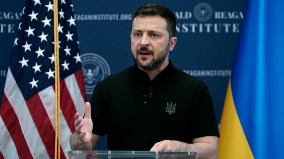 Ukrainas president Volodymyr Zelenskyj holdt tale i Ronald Reagan Institute på sidelinjen av Nato-toppmøtet i Washington tirsdag kveld. Foto: Jose Luis Magana / AP / NTB