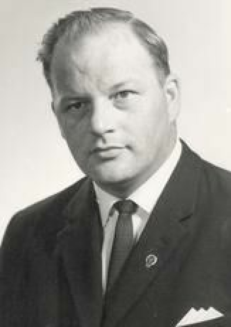 Forsvarsminister Alf Jakob Fostervoll tonet ned observasjonen av en sovjetisk ubåt i møte med Stortinget høsten 1974. Forsvarsminister Alf Jakob Fostervoll tonet ned observasjonen av en sovjetisk ubåt i møte med Stortinget høsten 1974. Foto: Stortinget