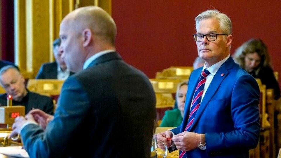 Oslo 20220427. Hans Andreas Limi (Frp) og finansminister Trygve Slagsvold Vedum (Sp) i den muntlige spørretimen i Stortinget. Foto: Ole Berg-Rusten / NTB