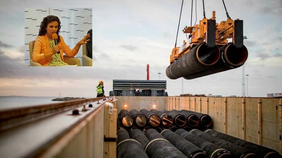 NORD STREAM 2: Stålrør til den omstridte gassrørledningen i Østersjøen lastes i den tyske havna Mukran. Den polske forskeren Aleksandra Gawlikowska-Fyk (innfelt) mener prosjektet vil øke splittelsen i EU.