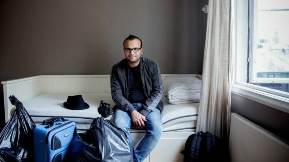 Mohammad på hybelen i Holmenkolllen, med alt han eier rundt seg. Foto: Hilde Unosen. Mohammad på hybelen i Holmenkolllen, med alt han eier rundt seg. Foto: Hilde Unosen.