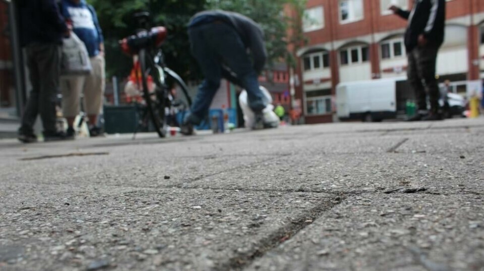 Flere narkomane har blitt meldt utvandret i Folkeregisteret etter å ha gått hjemløse i to år.