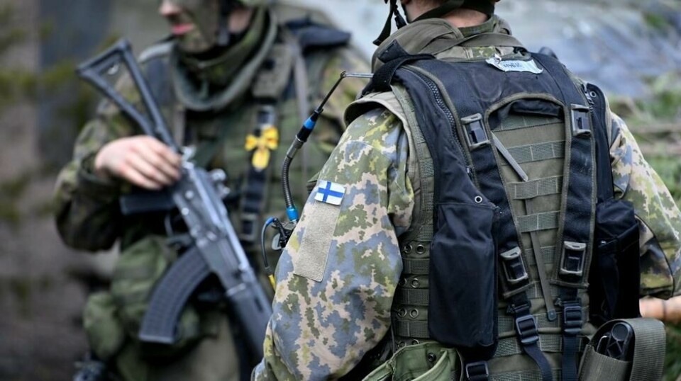 Sverige og Finland har blitt bedt om støtte fra Storbritannia til å trene opp ukrainske frivillige soldater. Finland sender rundt 20 trenere. Illustrasjonsbilde