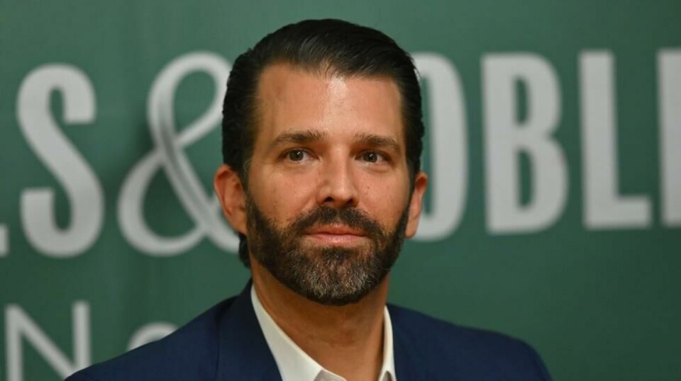 BESTSELGER-FUSK:Donald Trump jr. på en lansering for hans bok «Triggered: How the Left Thrives on Hate and Wants to Silence Us». Junior er i likhet med far en hyppig twitrer, og langer ut mot kritikere, medier og politiske motstandere.