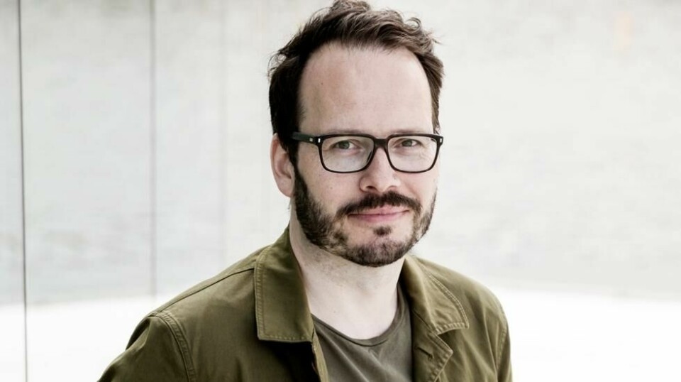 Kristian Hall (41) er utdannet sivilingeniør og har i mange år hatt lederstillinger i næringslivet. Sidne han ble frisk av depresjon, har han jobbet aktivt for å hjelpe andre. I fjor kom han ut med sin andre selvhjelpsbok, «Glad igjen!». Foto: Tove K. Breistein