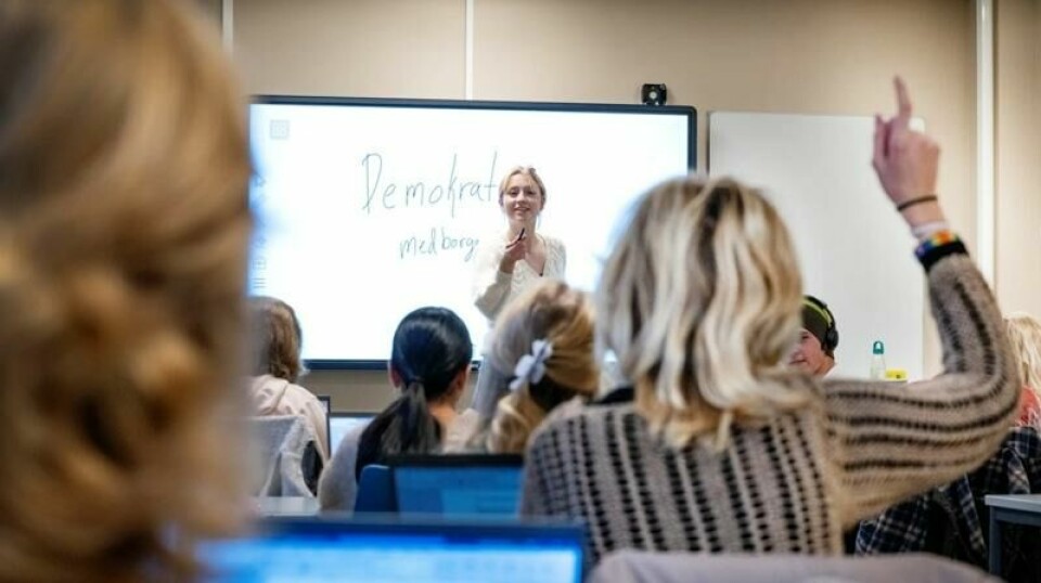 Elever lærer best når de er til stede, men da må også oppfølgingen være til stede. Det å ha forventninger til elever er ikke å være for streng eller urimelig, men å bry seg, mener Civita-rådgiver Oda Oline Omdal.