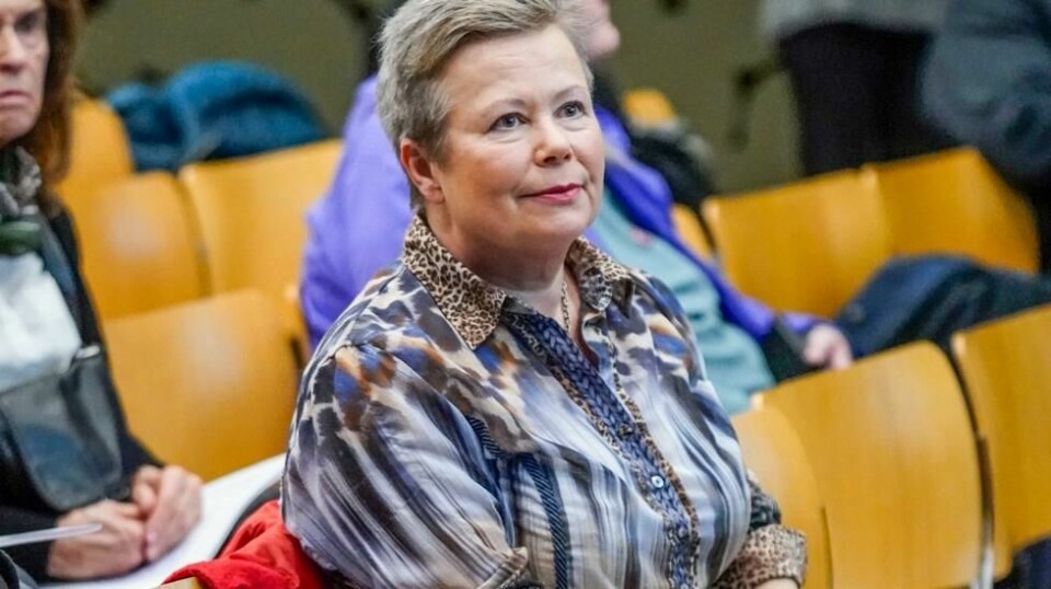 Senterparti-politiker Siv Mossleth (t.h.) måtte gå i bomberom under det russiske angrepet mot Ukraina onsdag morgen.