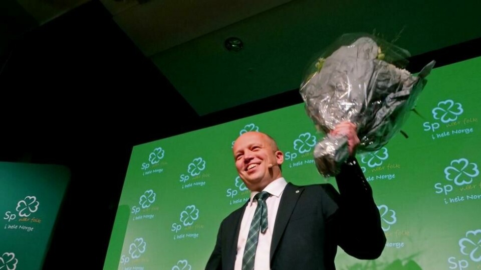 Trygve Slagsvold Vedum har fått blomster og skal til å tale for Sps valgvake i Oslo.