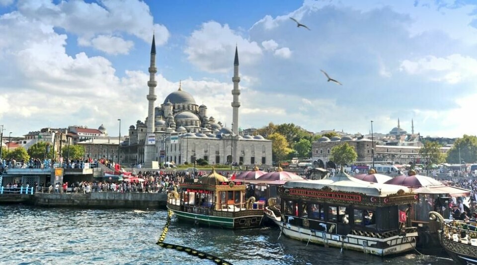 Velger du Stopover med Turkish Airlines får du gratisnetter på hotell slik at du kan oppleve blant annet Den blå moskeen i Istanbul. Velger du Stopover med Turkish Airlines får du gratisnetter på hotell slik at du kan oppleve blant annet Den blå moskeen i Istanbul. Foto: Dreamstime