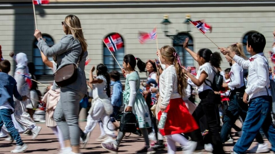 17. mai refereres ofte til som barnas dag. Med is og pølser og ketchup på finskjorta – og den særnorske, koselige tradisjonen barnetog. Her fra nasjonaldagen i Oslo i fjor. 17. mai refereres ofte til som barnas dag. Med is og pølser og ketchup på finskjorta – og den særnorske, koselige tradisjonen barnetog. Her fra nasjonaldagen i Oslo i fjor. Foto: Annika Byrde / NTB