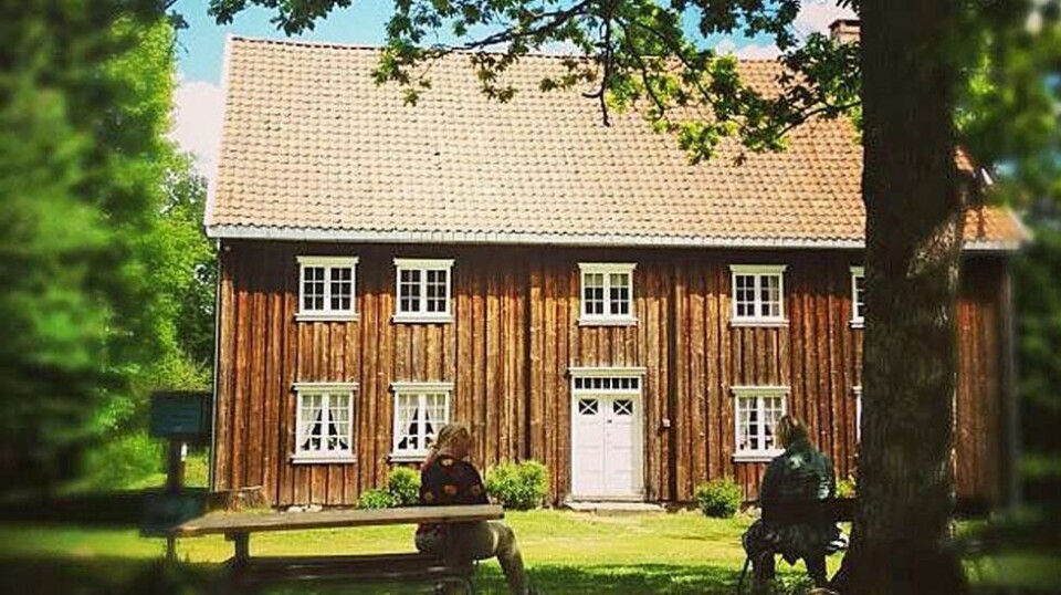 IDYLL - ELLER? Bak den tilsynelatende freden i Follo Museum ved Drøbak, skjuler det seg en økonomisk tragedie.