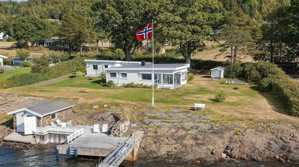 Morten Angelil kjøpte Holmsbrekkene 87 på Nøtterøy for 27 millioner. Men da han oppdaget ulovligheter før overtagelsen, hevet han kjøpet. Strandperlen ble deretter solgt med mangler for 21 millioner.