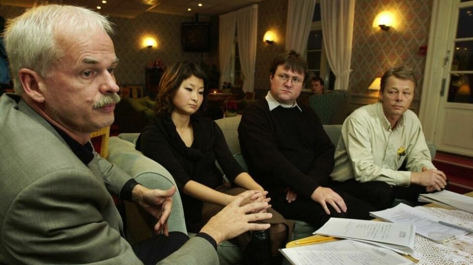 Reme jobbet for å få svar på hva som hadde skjedd da 123 oljearbeidere mista livet i Nordsjøen. F.v.: Odd Kristian Reme, Hanne Siri Ellingsen, Roy Erling Furre og Espen Walstad. Foto: Erlend Aas / NTB