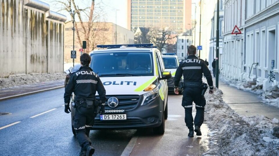 En person er sendt til sykehus etter en knivhendelse i en moské på Grønland i Oslo. Foto: Martin Solhaug Standal / NTB