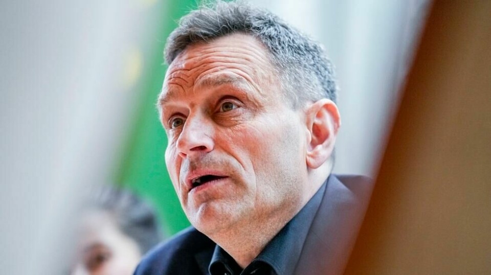 Partileder i MDG Arild Hermstad åpnet partiets landsmøte fredag ettermiddag med en skikkelig bredside mot regjeringen og oljeindustrien.