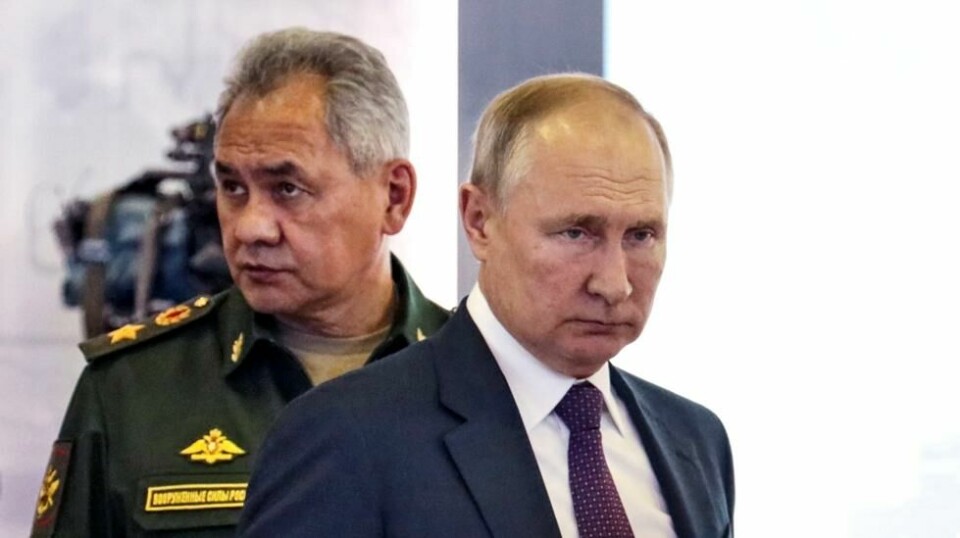 – Først må jeg reise til Moskva, først må jeg møte Putin. Jeg gjør det jeg kan. Hvis Putin bare ville åpnet en dør, sier Pave Frans. I mellomtiden fortsetter Russlands president Vladimir Putin og forsvarsminister Sergei Shoigu en blodige angrepskrigen mot Ukraina.