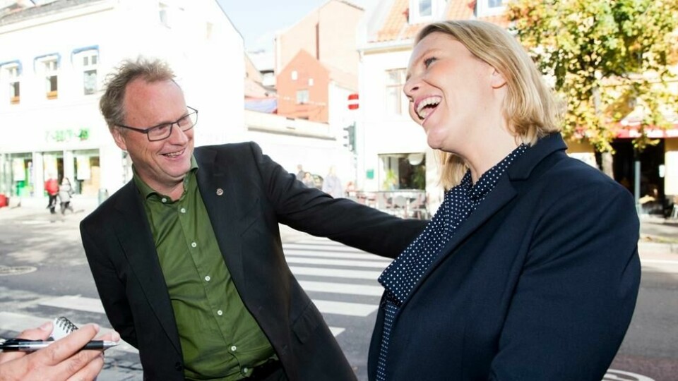 Raymond Johansen nøler ikke med å kalle Sylvi Listhaug (Frp) en høyrepopulist. Men tonen mellom de to var god da de ble vist rundt på Grønland i Oslo for å lære om utfordringene bydelen jobbet med i 2016. Raymond Johansen nøler ikke med å kalle Sylvi Listhaug (Frp) en høyrepopulist. Men tonen mellom de to var god da de ble vist rundt på Grønland i Oslo for å lære om utfordringene bydelen jobbet med i 2016. Foto: Håkon Mosvold Larsen / NTB scanpix