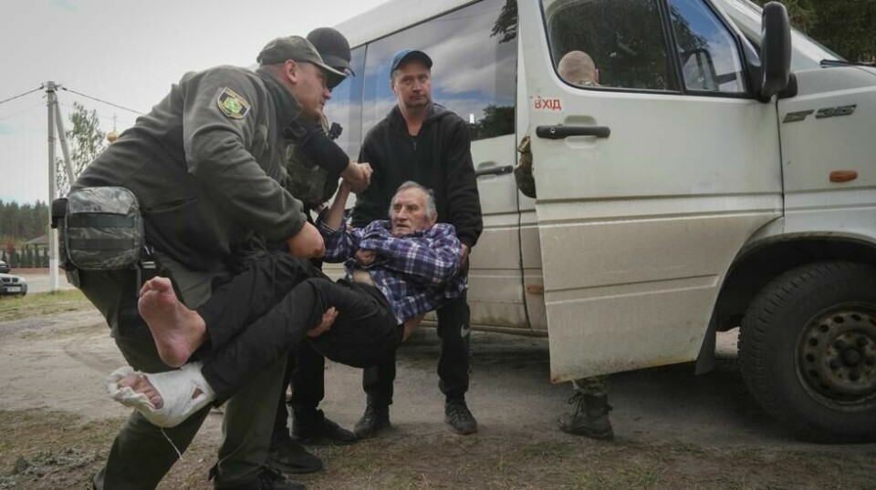 Det evakueres i flere ukrainske landsbyer. Russiske styrker gjør stadig fremskritt i Kharkiv-regionen. Foto: Andrii Marienko / AP / NTB