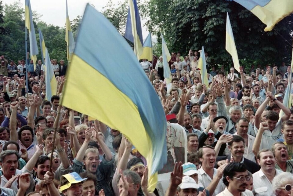 En folkemengde feirer Ukrainas uavhengighet i 1991. En folkemengde feirer Ukrainas uavhengighet i 1991. Foto: Anatoly Sapronenkov / AFP / NTB