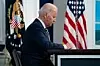 USAs president Joe Biden vil gi mer militær bistand til Ukraina og hjelpe dem å bygge et effektivt militære for å møte den potensielle trusselen om invasjon fra Russland. USA vil også gi Nato-allierte på alliansens østre flanke våpenkapasiteten til å svare på en slik eskalering. Foto: Evan Vucci / AP / NTB Foto: NTB