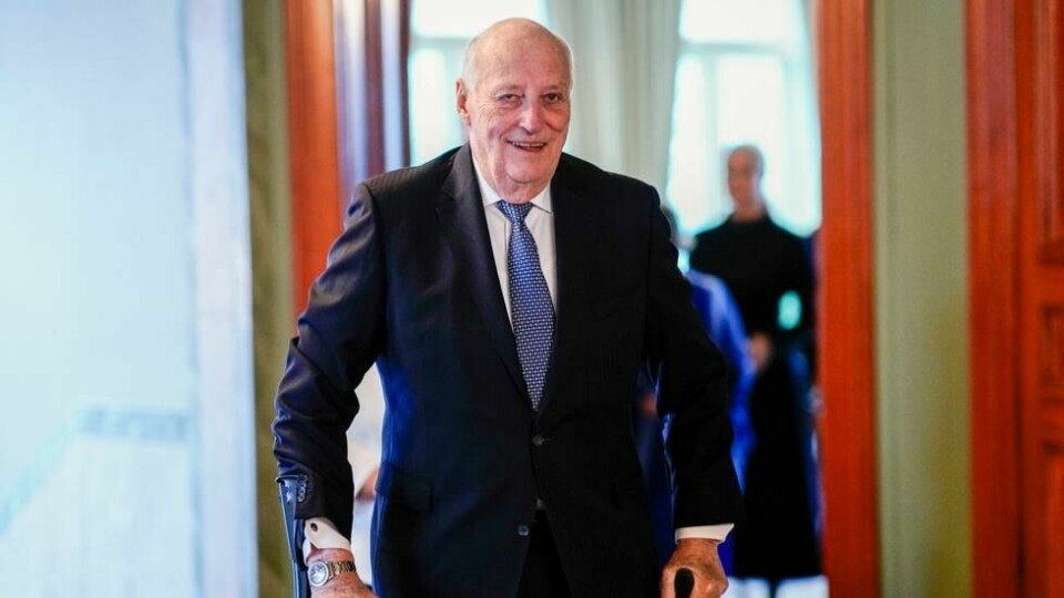 Kong Harald ble syk på reise i Malaysia og måtte flys hjem. Kong Harald ble syk på reise i Malaysia og måtte flys hjem. Foto: Cornelius Poppe / Pool / NTB