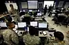 Kadetter fra US Militærakademi. Den årlige øvelsen Cyber Defense krever at grupper fra det amerikanske forsvarets læresteder sammen bygger datanettverk som kan motstå angrep fra NSA og forsvarsdepartementet. Scanpix/AP.