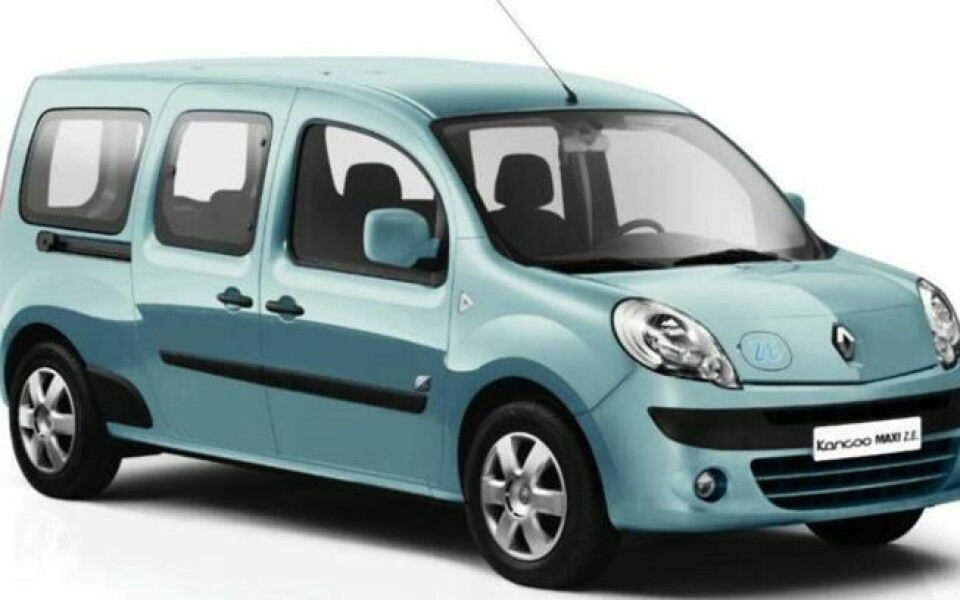 Det er ikke mange elbiler som gir deg mer plass enn Renault Kangoo. Men kjapp er den ikke! Det er ikke mange elbiler som gir deg mer plass enn Renault Kangoo. Men kjapp er den ikke!
