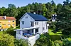 Denne eneboligen på Tåsen gikk til slutt for 19 millioner kroner. Foto: Privatmegleren Scenario