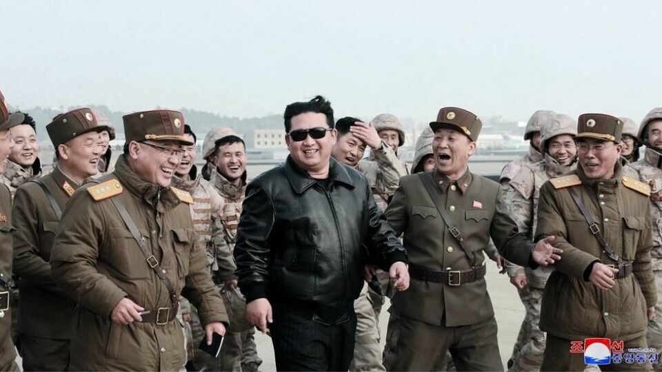 Det var god stemning da Nord-Koreas president Kim Jong-un deltok på missiltesten torsdag. Det var god stemning da Nord-Koreas president Kim Jong-un deltok på missiltesten torsdag. Foto: AFP / NTB