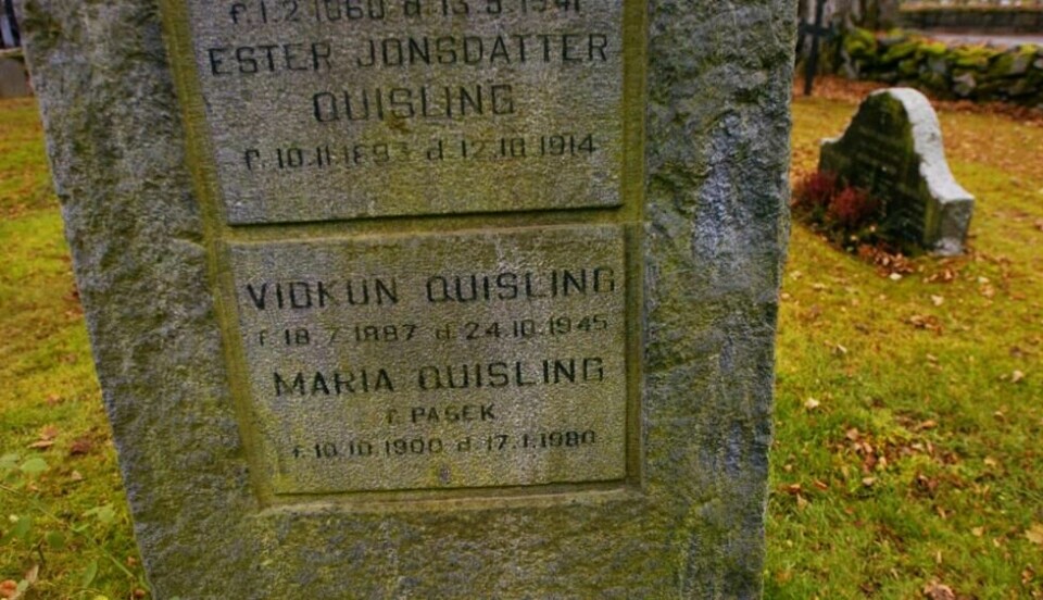 Vidkun Quisling er begravet på kirkegården ved Gjerpen kirke i Skien sammen med kona Maria. Vidkun Quisling er begravet på kirkegården ved Gjerpen kirke i Skien sammen med kona Maria. Foto: Erlend Aas / NTB Foto: Erlend Aas / NTB