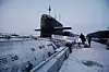 Atomubåten Jekaterinburg til kai ved den russiske marinebasen i Gadzjijevo, tolv mil fra grensen til Norge. Arkivfoto fra 2010: Scanpix/AP.