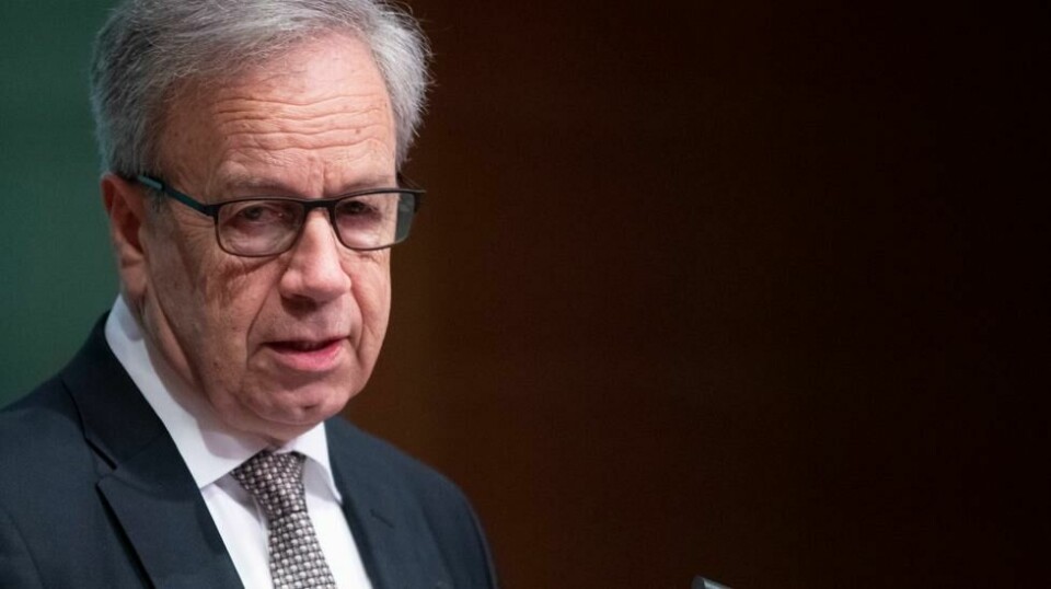 Flere banker melder om økt interesse for fastrente etter at Norges Bank med sentralbanksjef Øystein Olsen i spissen forrige uke hevet renten for andre gang på sju år.