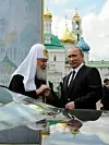 Patriark Kirill avbildet sammen med Vladimir Putin i Moskva i 2014. Foto: Mikhail Klimentyev / RIA Novosti/Reuters/NTB