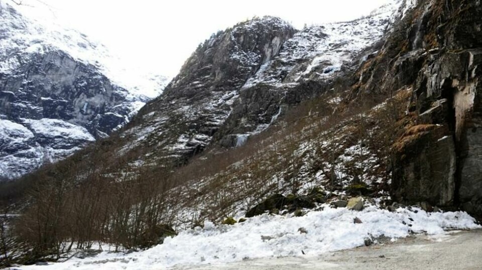Jordalenligger nordvest for Voss sentrum, og er en sidedal til Nærøydalen, ved Gudvangen. Skredet gikk i fjellet mellom Jordalen og Nærøyfjorden, på vestsiden av Vassbotnvatnet. Foto: Marit Hommedal / NTB