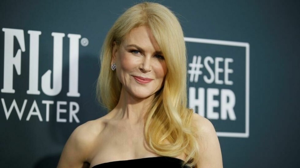 Hongkong har noen av verdens strengeste innreiseregler om dagen, der reisende fra land som anses som en høy risikosone er nødt til å gå i karantene i opp til tre uker. Dette gjelder også vaksinerte. Nicole Kidman skal derimot ha sluppet unna dette på reise til Hongkong.