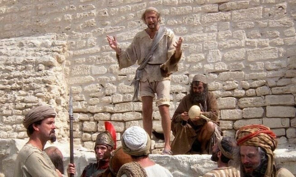 'Life of Brian' parodierer ikke Jesus, men massehysteri, storslåtte amerikanske bibelfilmatiseringer og moralisme. Foto: Oro 'Life of Brian' parodierer ikke Jesus, men massehysteri, storslåtte amerikanske bibelfilmatiseringer og moralisme. Foto: Oro