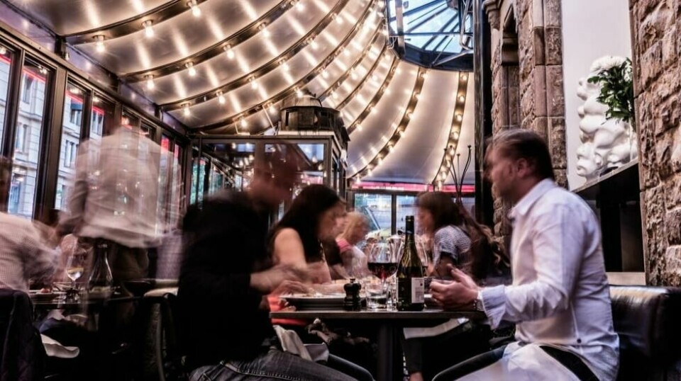 Selskapet Svenska Brasserier har besluttet å boikotte alle produkter fra Pernod Ricard - deriblant Absolut Vodka og Jameson Whiskey, Beefeater gin og Havana Club rom fordi den franske giganten har gjenopptatt salg av svensk vodka til Putins Russland. Boikotten gjelder også her påå restaurant Riche i Stockholm.