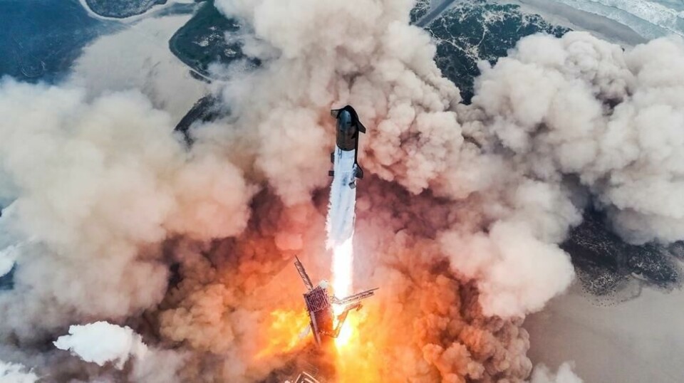 Åtte oppsagte ingeniører saksøker SpaceX og eier Elon Musk for ulovlig oppsigelse og sier romfartsselskapet var gjennomsyret av en sexistisk kultur. Foto: SpaceX / AP / NTB