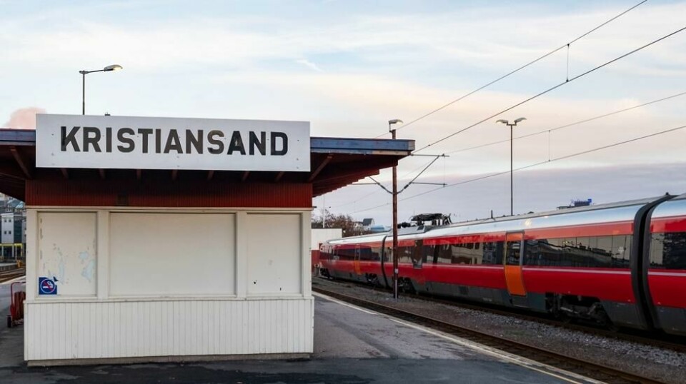 SØRLANDSBANEN: Britiske Go-Ahead har overtatt driften av Sørlandsbanene og vil korte ned reisetida på ekspressavganger. Kristiansand vil da beholde full dekning, men en rekke mindre stasjoner kan bli forbikjørt.