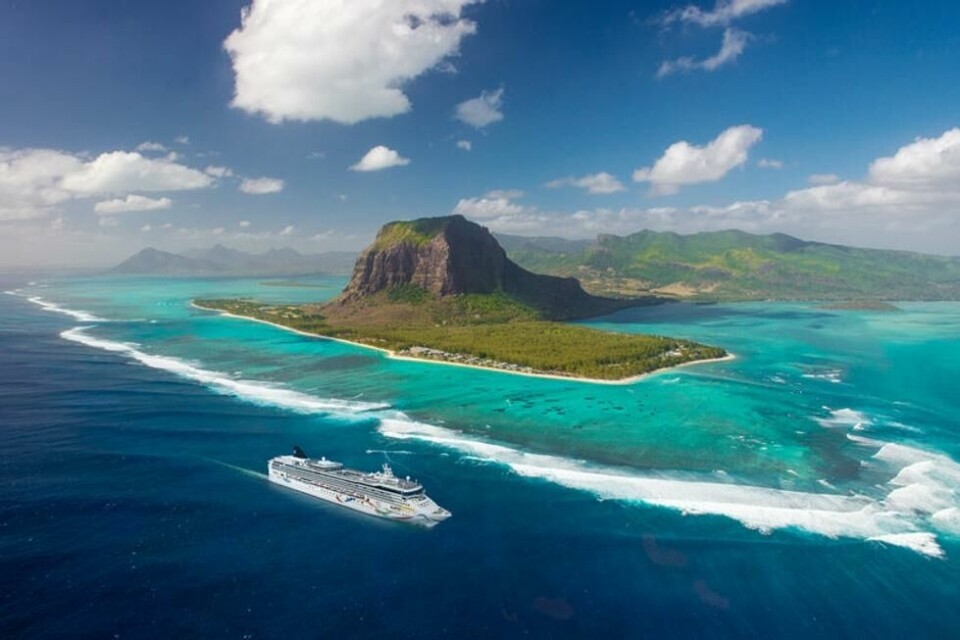 Norwegian Dawn ved Port Louis Lemone, Mauritius Norwegian Dawn ved Port Louis Lemone, Mauritius Foto: NCL