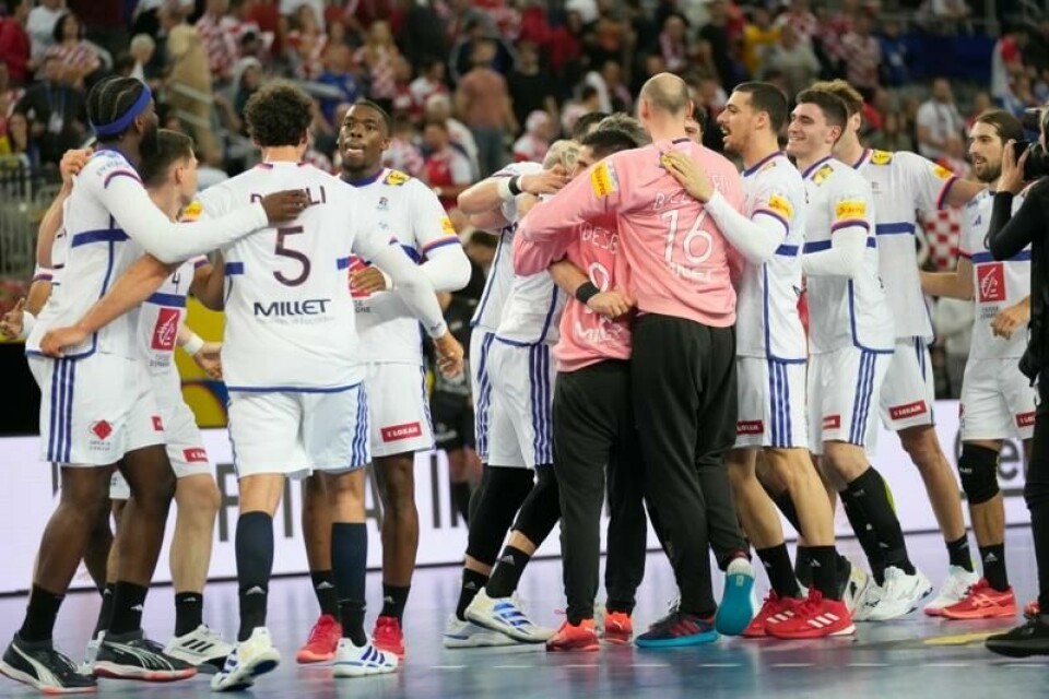 De franske spillerne jublet vilt for semifinale.