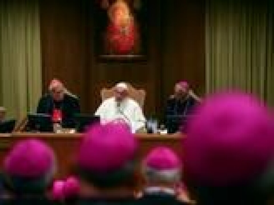 Paven leder den årlige italienske bispekonferansen i Vatikanet mandag 21. mai. Scanpix/Reuters. Paven leder den årlige italienske bispekonferansen i Vatikanet mandag 21. mai. Scanpix/Reuters.