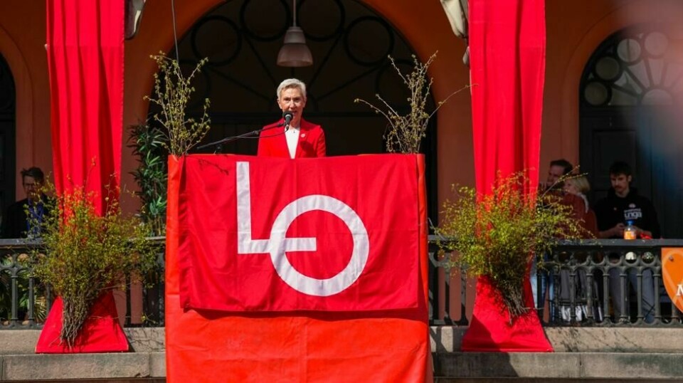 LOs leder Peggy Hessen Følsvik under årets 1. mai-arrangement på Youngstorget i Oslo onsdag. Mandag morgen møter hun streikende på Gardermoen.
