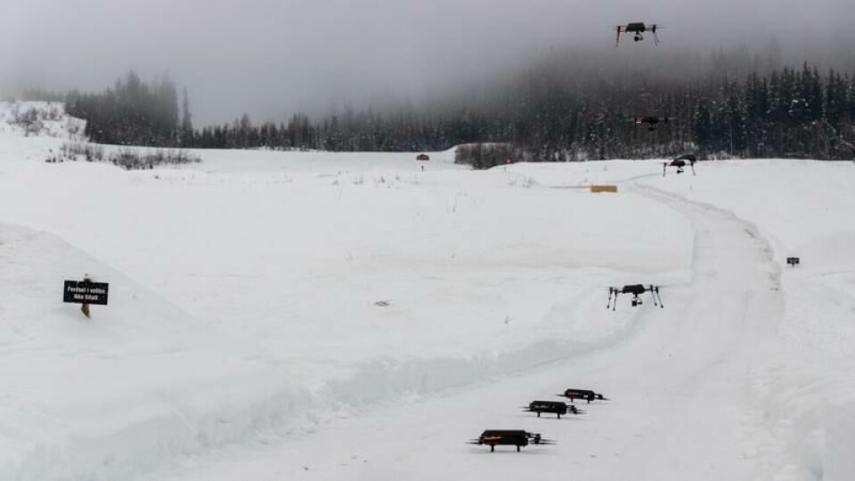 Her tar dronesvermen Valkyrie av under Arctic Warrior Experiment i 2023. Her tar dronesvermen Valkyrie av under Arctic Warrior Experiment i 2023. Foto: Espen Hofoss / FFI