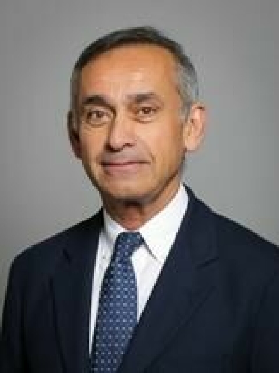Lord Ara Darzi er medlem av det britiske overhuset. Lord Ara Darzi er medlem av det britiske overhuset. Foto: Roger Harris - https://members-api.parliament.uk/api/Members/3779/Portrait?cropType=ThreeFourGallery: https://members.parliament.uk/member/3779/portrait, CC BY 3.0, https://commons.wikimedia.org/w/index.php?curid=86628770 / Wikipedia Commons